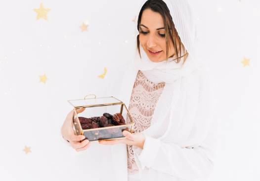 Luxury Dates Gift Box