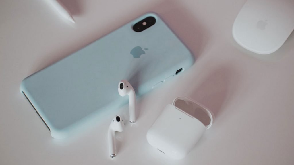 rezeem-blog-valentines-day-gifts-airpods